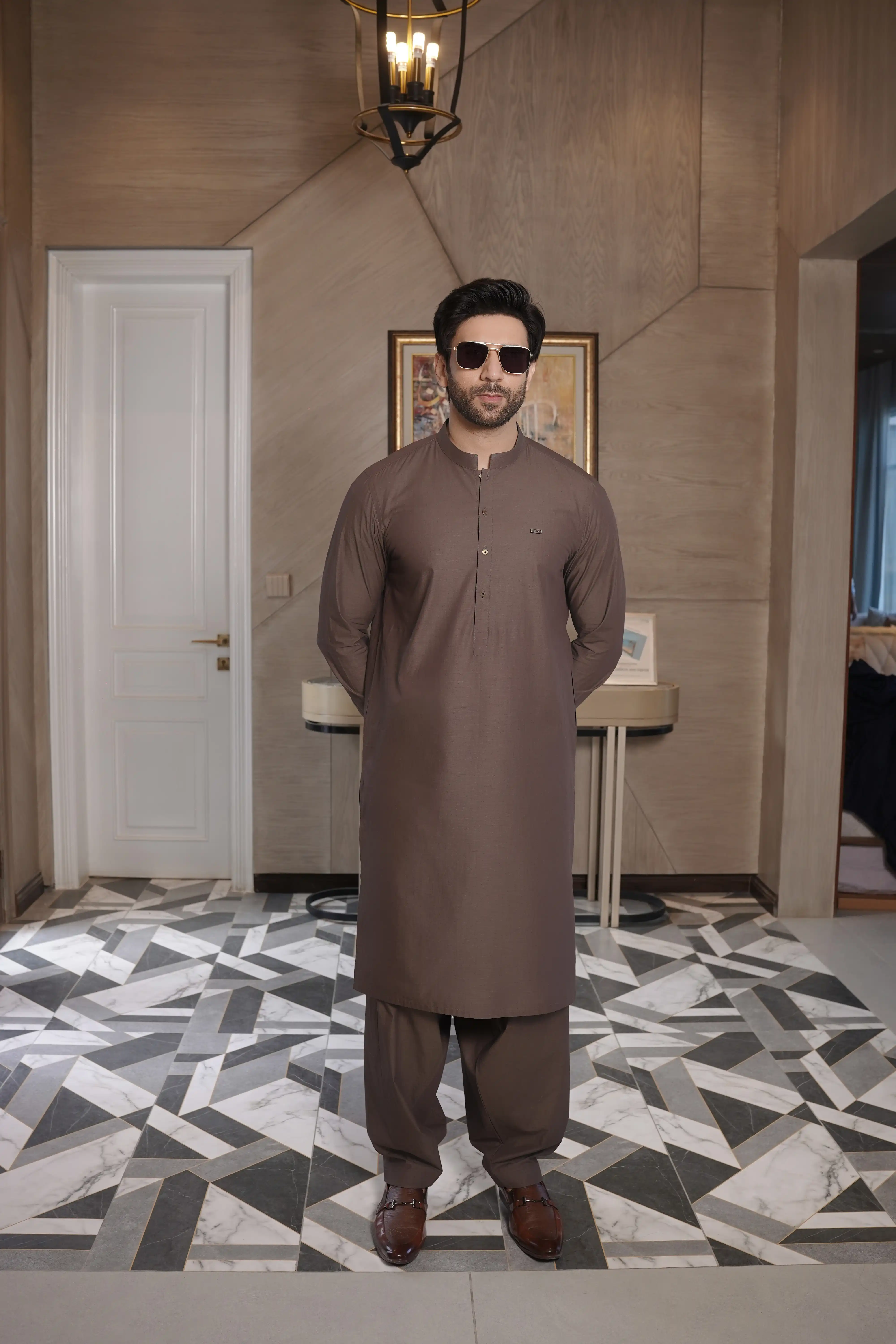 UMBER BROWN KAMEEZ SHALWAR